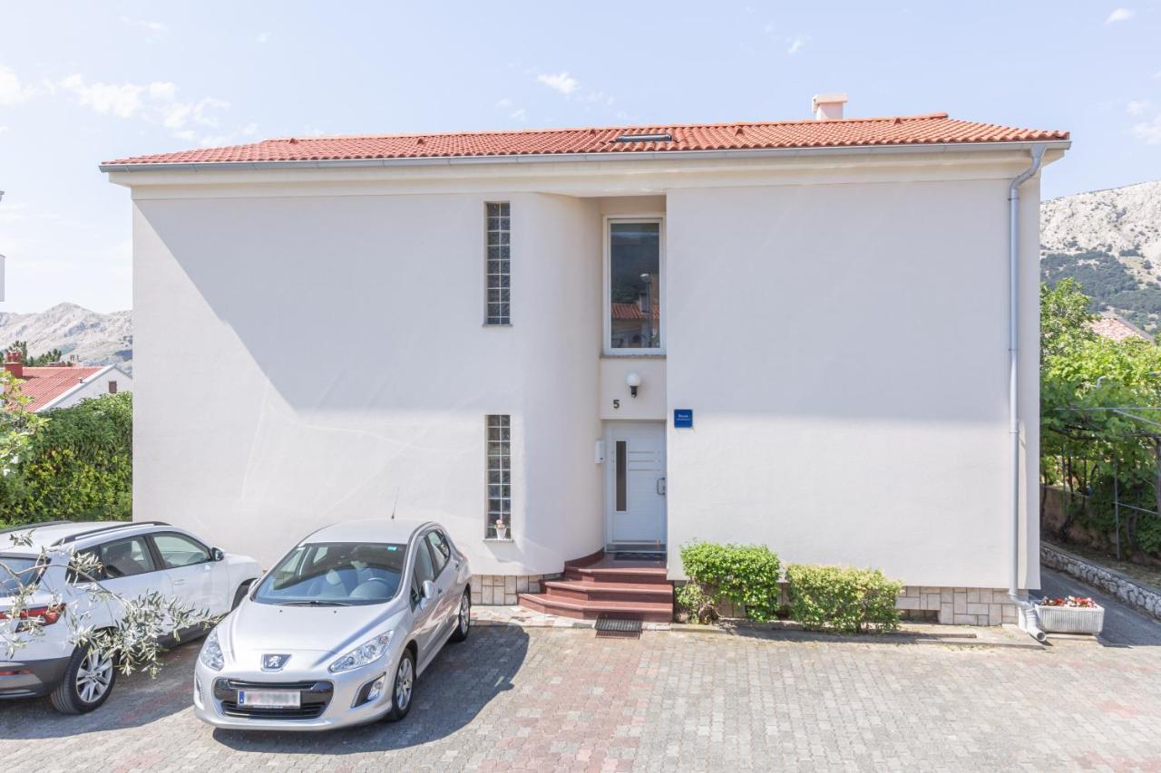 Apartments With Terrace Baska  Bagian luar foto