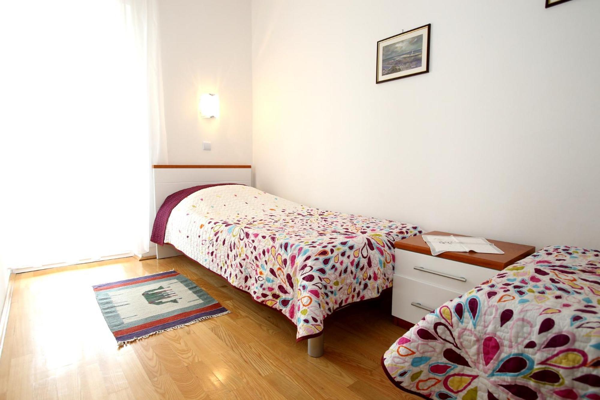 Apartments With Terrace Baska  Ruang foto
