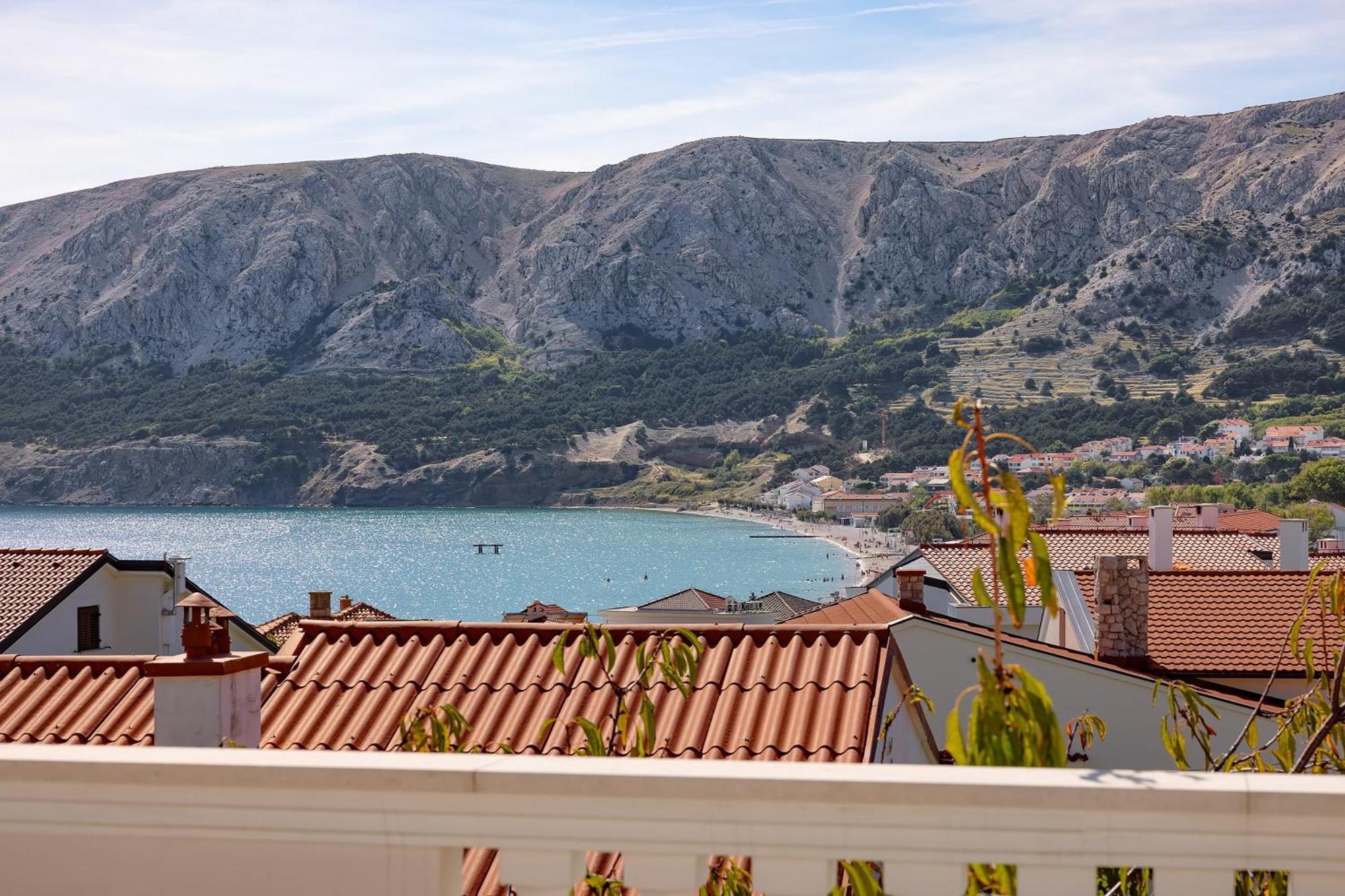 Apartments With Terrace Baska  Ruang foto